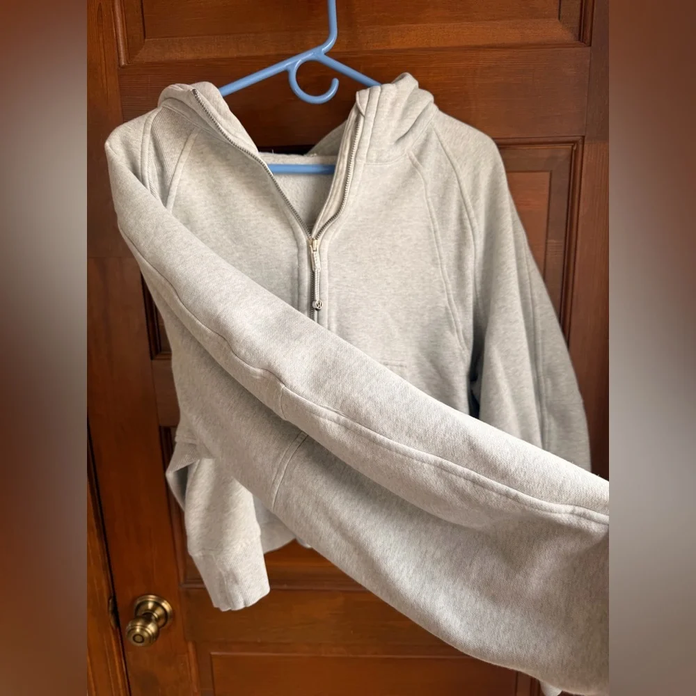 Lululemon Scuba Oversized 1/2 Zip Hoodie in Heathered Core Ultra Light Grey - Picture 7 of 9